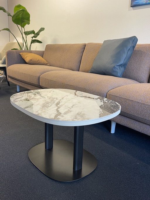 Leolux Toveri ceramic coffee table