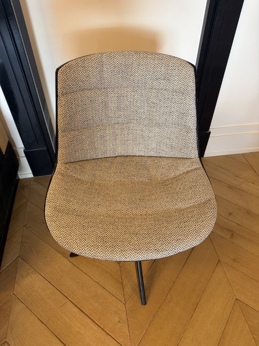 Draaistoel zwart en beige