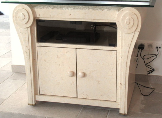 Image 1 of TV-kast / kast in fossielsteen met glazen blad