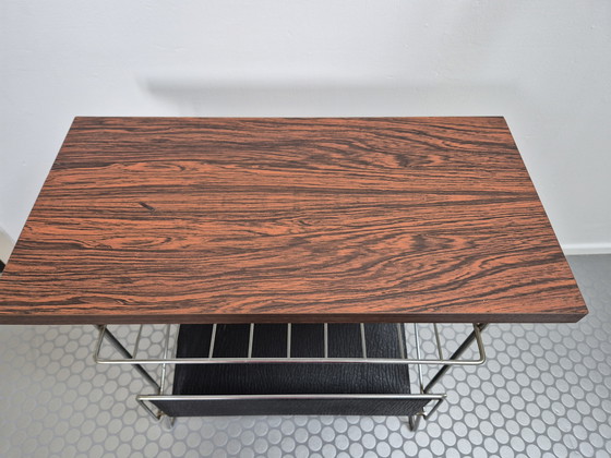 Image 1 of Mesa de periódico antiguo