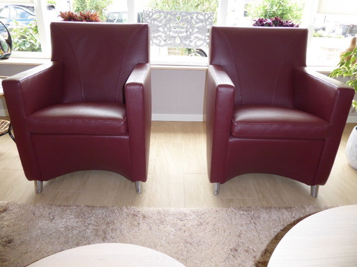 2 armchairs Leolux Dolcinea red leather