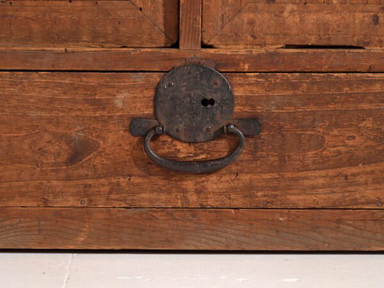 Antique Japanese cedar mizuya ko-dansu furniture, Meiji-Taishō period (c. ) #39 – Storage cabinet, Cast Iron (photo 37 of 40)