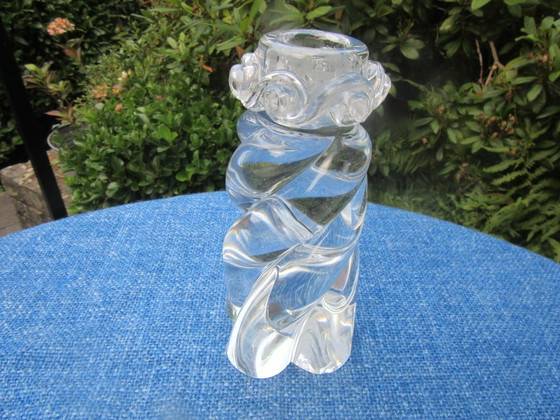 Schwerer Baccarat-Kerzenständer aus Kristall, gedrehte Aladdin-Silhouette, 16 cm hoch, Mid-Century Modern (photo 10 of 12)