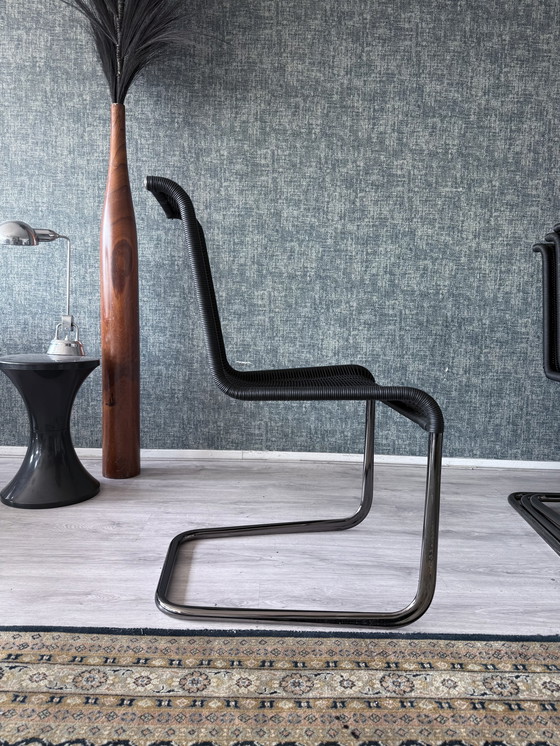 Image 1 of Set van 4 Tecta D20 sledestoelen - zwart wicker & parelchroom