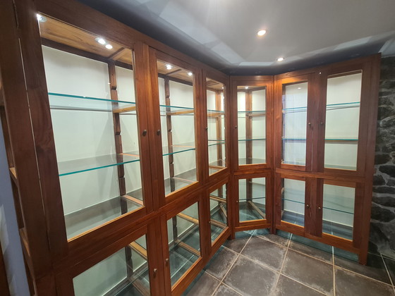 Image 1 of Vetrina angolare in TEAK/TECK con faretti LED (p = 50cm e h = 210cm)