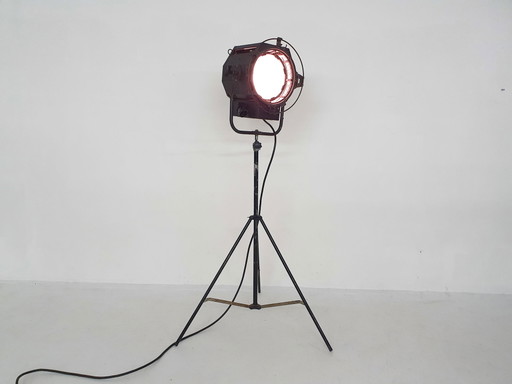 Industriële vintage filmstudio of theaterlamp met metalen standaard van ADB