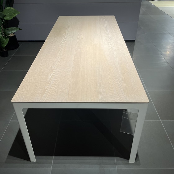 Image 1 of Table de salle à manger Leolux Kalia - 240x100