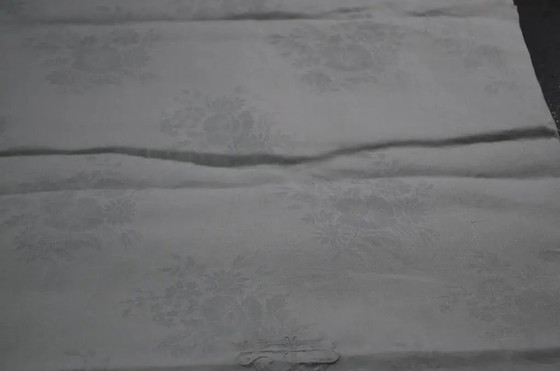 Große Tischdecke aus weißer Damastbaumwolle, 1930er Jahre – Tischdekoration, Cotton (photo 5 of 10)