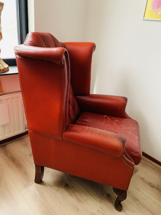 Image 1 of Prachtige Chesterfield stijl rode fauteuil 