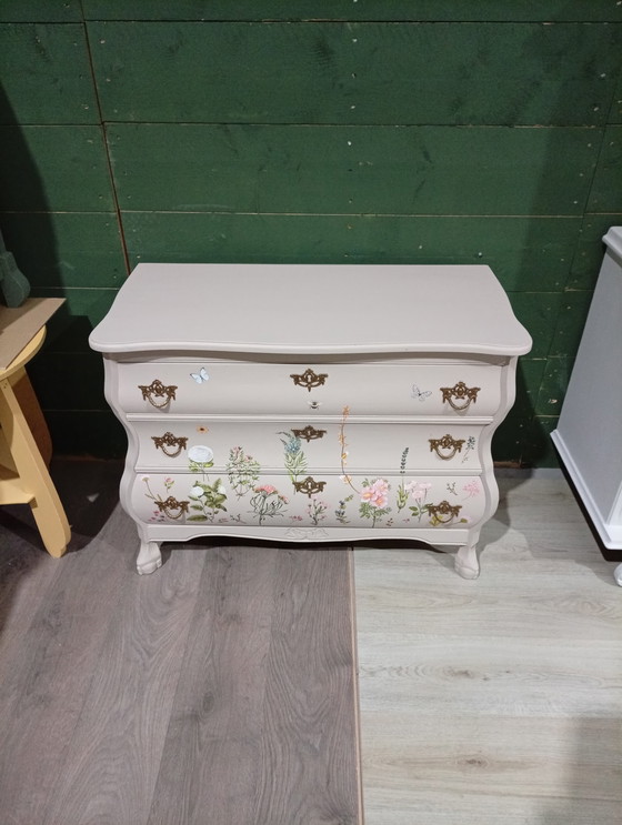 Image 1 of Commode