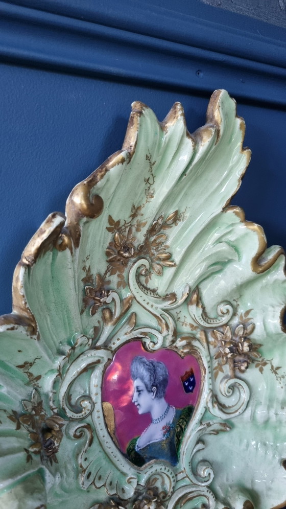 Antico piatto da muro in maiolica rococò, Francia XIX secolo, Édouard Gilles – Decorazioni murali, Ceramic (photo 11 of 15)