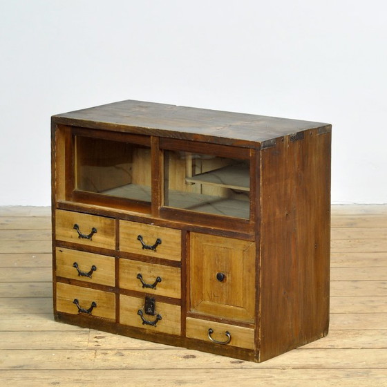 Pequeño mueble japonés, circa 1930 – Armarios, Glass, Metal (photo 3 of 10)