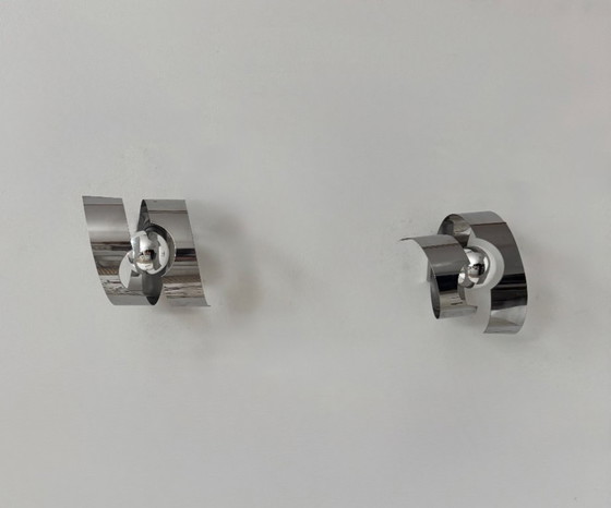 Image 1 of Coppia di applique vintage, metallo cromato curvato, Francia, 1970.