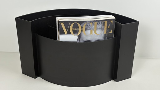 Porte-revues vintage Wave en plastique noir Authentics