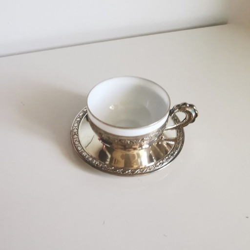 Tasse ancienne en verre opalin