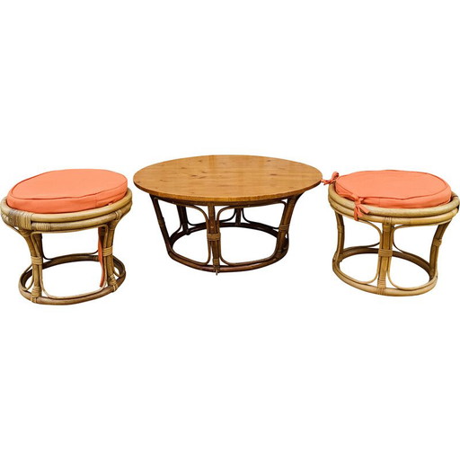 Vintage salontafel met paar poefs