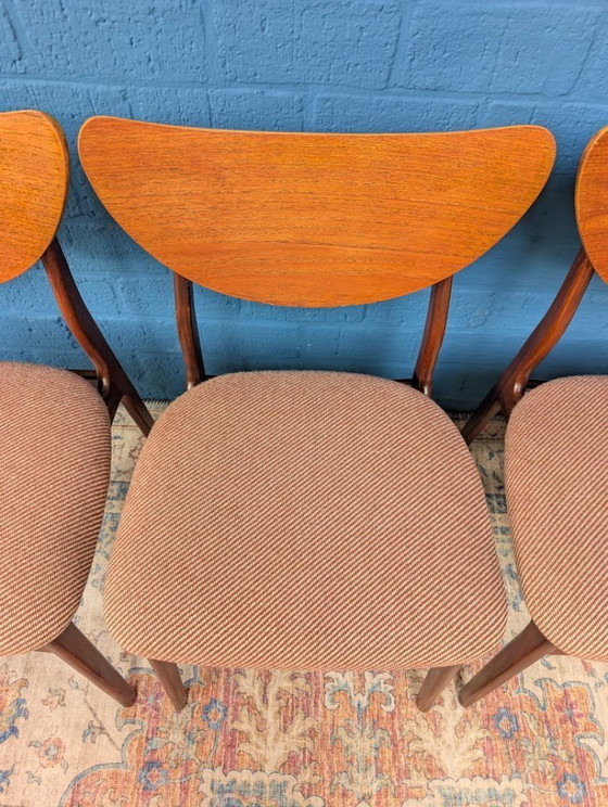 Image 1 of 4 chaises danoises vintage, années 1960