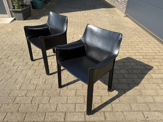 Image 1 of 2x Cassina Cab 413 Mario Bellini met armleuningn in zwart Tuig leder