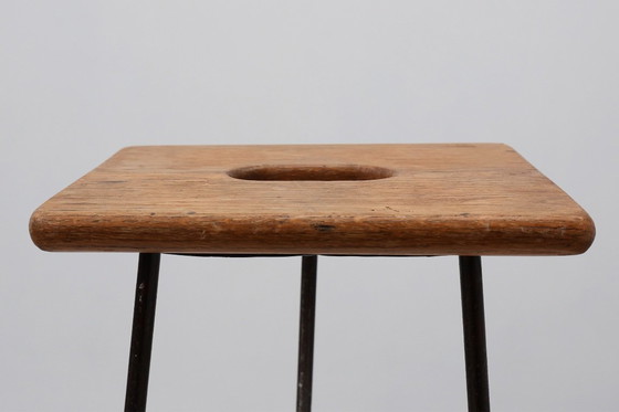 Image 1 of Sgabello industriale modernista in ferro e doghe di quercia, Francia, ca. 1910