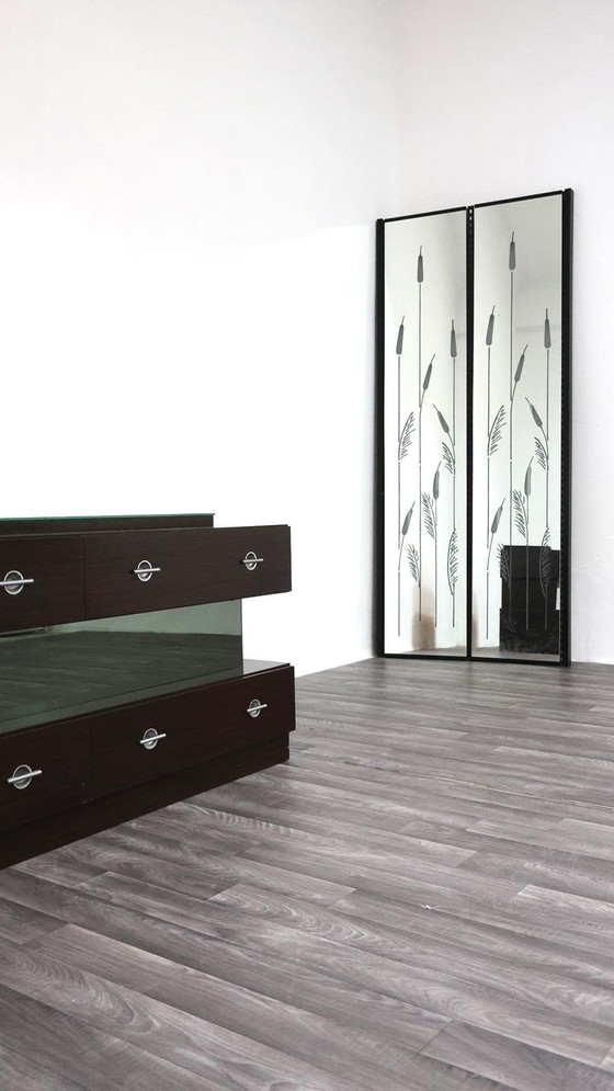 Image 1 of Comò Cassettiera In Ebano Macassar E Specchio Cubic Design Modernariato 1980’s