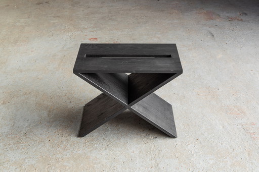 Table d'appoint coupez. Chêne massif