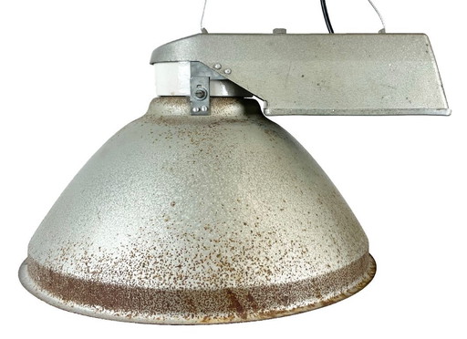 Lámpara colgante industrial de fábrica con cubierta de vidrio esmerilado, década de 1970