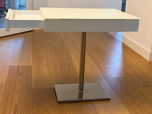 Ronald Schmitt Bijzettafel model Apollo - K 478