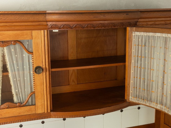 Image 1 of buffet ancien des années 1930