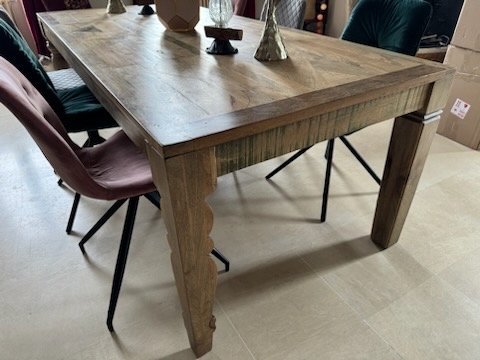 Image 1 of Kare design table