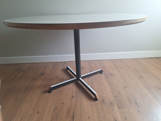 Image 1 of Table ronde à manger - Pastoe