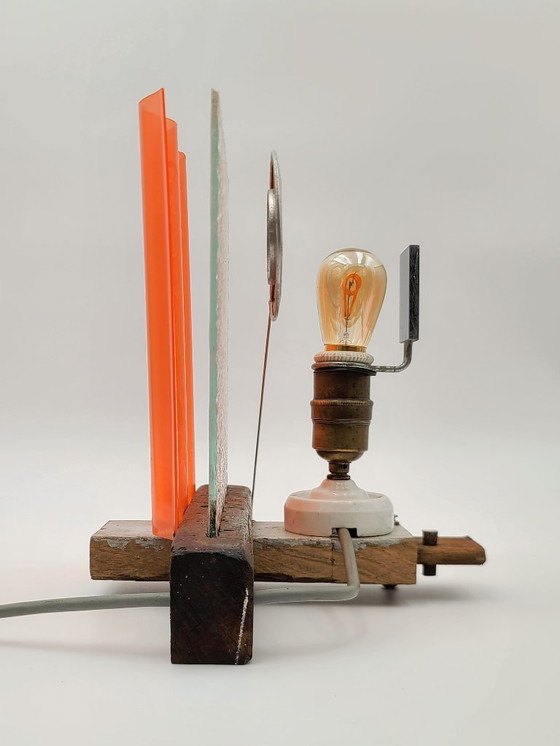 Image 1 of Lampada di upcycling - zoccolo in porcellana e legno antico