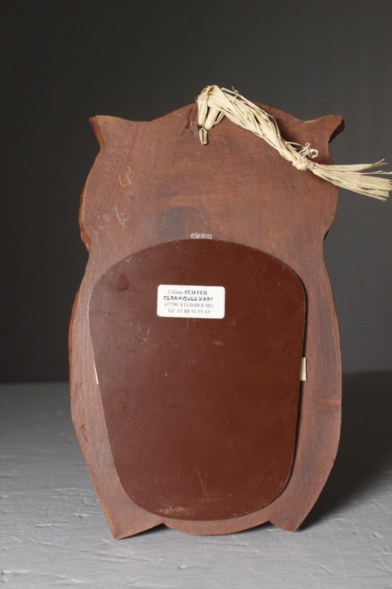 Image 1 of Vintage wandspiegel van geglazuurd aardewerk in de vorm van een uil.