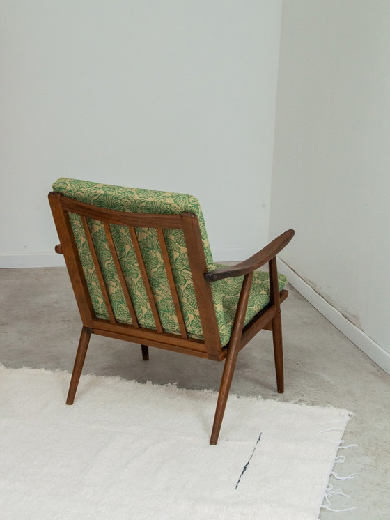 Image 1 of Paar Bumerang-Sessel "Ton" grün von Antonin Suman