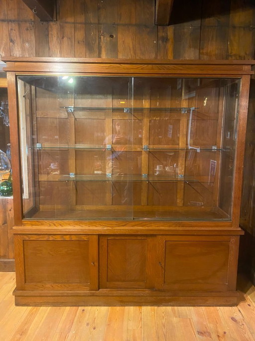 Escaparate de una tienda de la década de 1930.