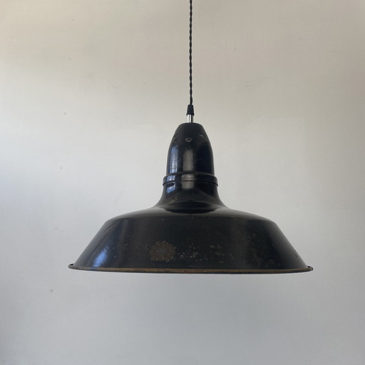 OLD BLACK ENAMEL INDUSTRIAL SUSPENSION 40 CM