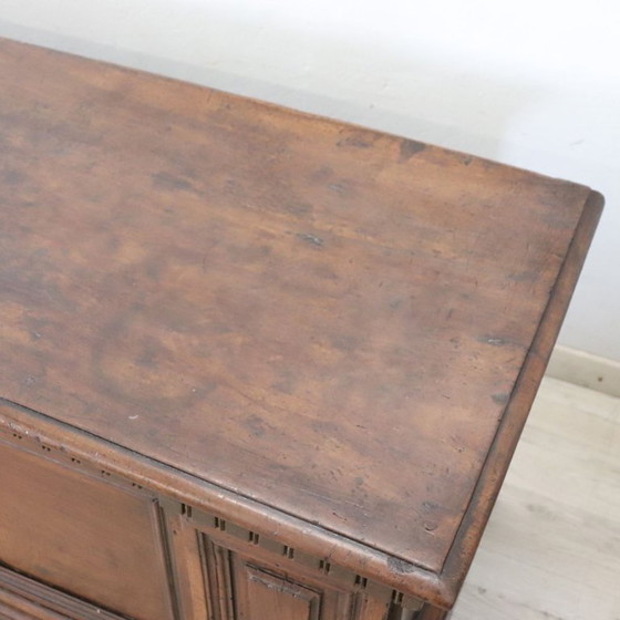 Antieke kist van massief walnotenhout, Italië, 17e eeuw – Ladekasten, Wood (photo 5 of 17)