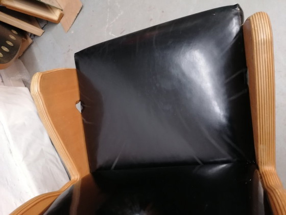 Image 1 of Deux fauteuils Pop Art, en forme d'homme et de femme, années 1970/80