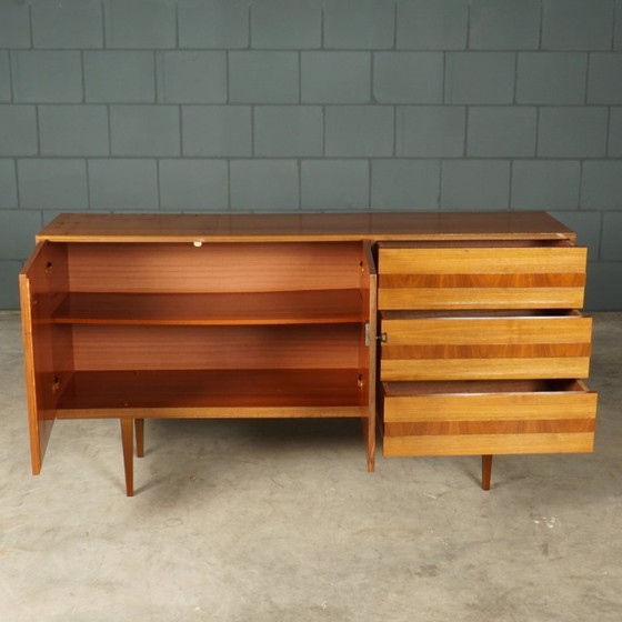 Image 1 of Vintage notenhouten sideboard – Otto Schmidt Möbelfabrik – jaren 60
