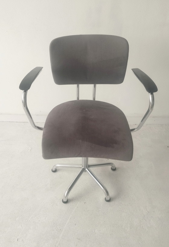 Image 1 of Sedia da ufficio girevole e regolabile Toon de Wit