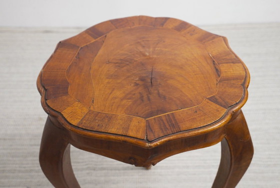 Antieke Italiaanse barokke Guéridon bijzettafel van walnoothout, lampentafel in Louis XV-stijl met – Wood (photo 20 of 20)