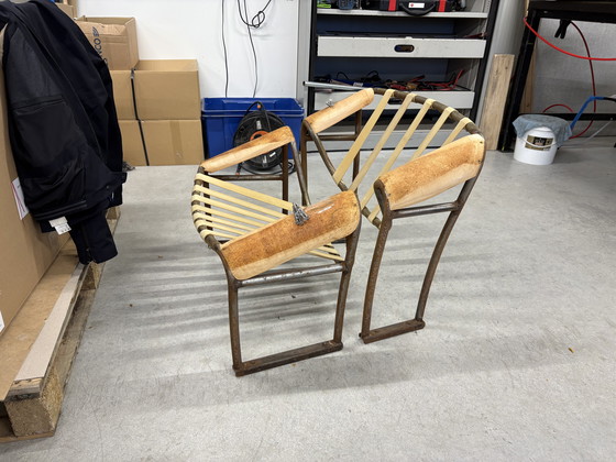 Image 1 of Artifort F580