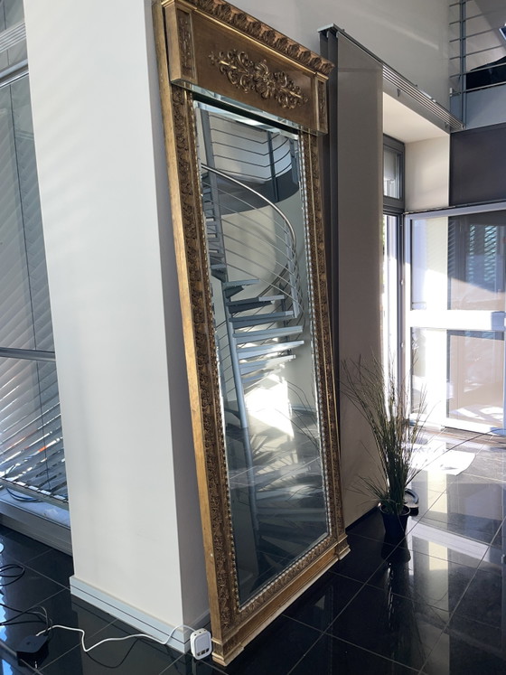 Antique gilded mirror – Gold (photo 4 of 5)