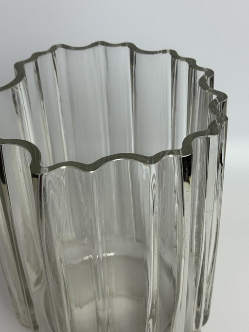 Muy raro jarrón de cristal Tapio Wirkkala Cogweel, 33 cm. Finlandia años 60.