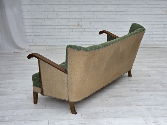 Image 1 of Años 50, sofá danés de 3 plazas, tejido de lana de mobiliario verde/beige, madera de roble.
