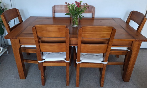 Image 1 of Table à manger en bois massif avec 6 chaises