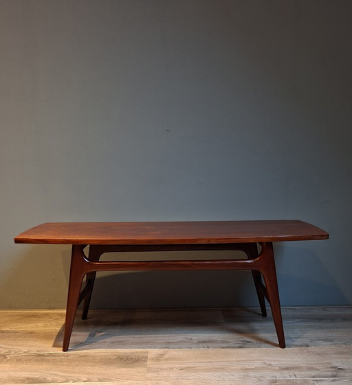 Mesa de centro de diseño Louis van Teefelen WeBe