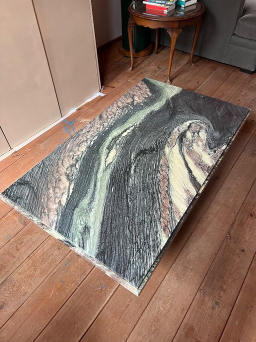 Exclusive vintage coffee table in Cipollino Ondulato Marble