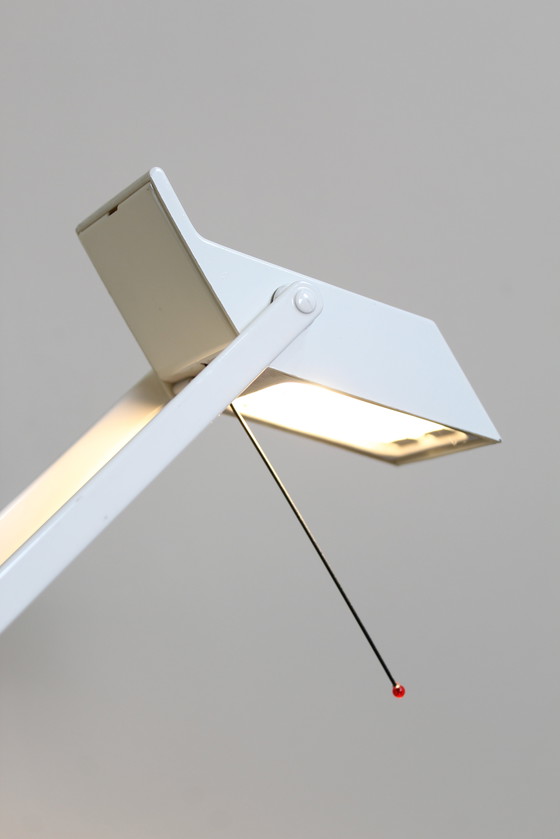 Image 1 of Lampada da tavolo vintage, lampada da scrivania Artemide Tizio anni '50 - anni '70