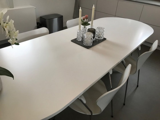 Vitra Eames Eettafel – Aluminium, lamine (photo 5 of 10)