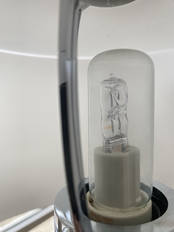 Image 1 of 2 lampadaires Pradina blancs